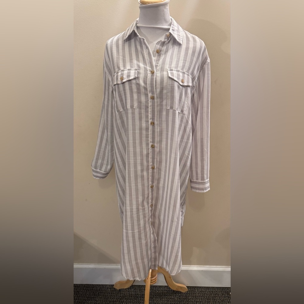 Dizzy Lizzy White and Gray Long Sleeve Shirt Dress